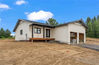 5 Mapleview Crt, House other with 3 bedrooms, 3 bathrooms and 4 parking in Beachburg ON | Image 1