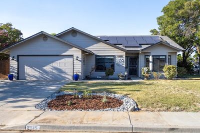 2515 Cimarron Drive, House other with 3 bedrooms, 2 bathrooms and null parking in Red Bluff CA | Image 1