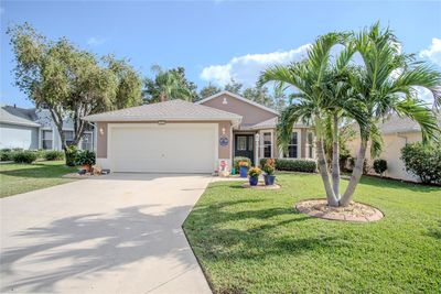 3332 Flagship Avenue, House other with 3 bedrooms, 2 bathrooms and null parking in Tavares FL | Image 1