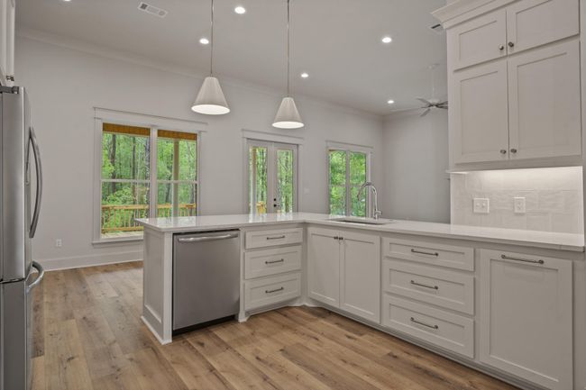 Kitchen | Image 15