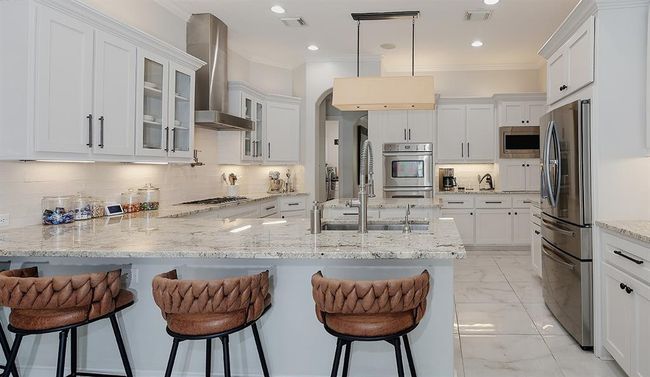 28107 Buena Way, House other with 5 bedrooms, 5 bathrooms and 7 parking in Spring TX | Image 10