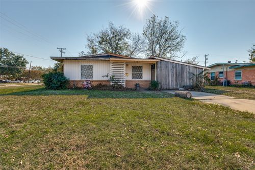 1424 Arcady Ln, Irving, TX, 75061-7110 | Card Image