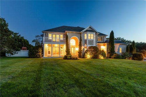 180 Cottontail Dr, Portsmouth, RI, 02871-5155 | Card Image
