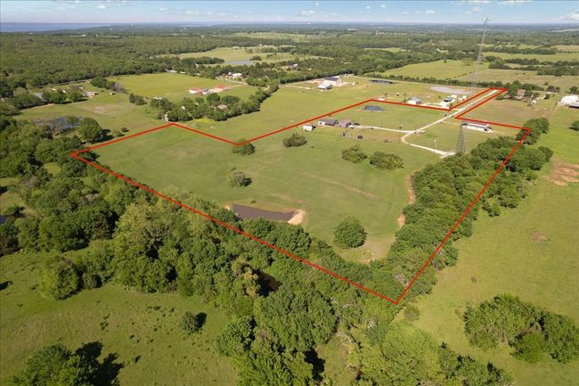 1111 Kyker Ln, House other with 3 bedrooms, 2 bathrooms and null parking in Pottsboro TX | Image 35
