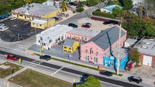 91865 Overseas Hwy, Tavernier, FL, 33070-2652 | Card Image