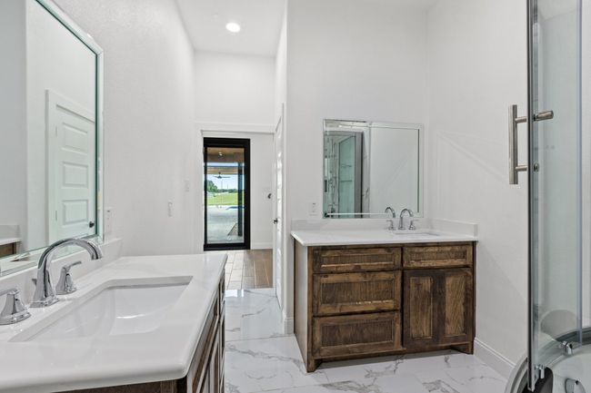 1215 E Stegall Rd, House other with 4 bedrooms, 4 bathrooms and null parking in Robinson TX | Image 18
