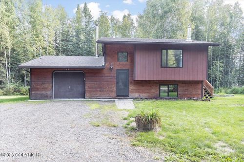 3483 Erin Dr, North Pole, AK, 99705-6809 | Card Image