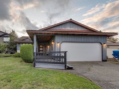 12145 Cherrywood Dr, House other with 3 bedrooms, 2 bathrooms and 6 parking in Maple Ridge BC | Image 3