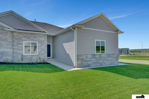 8601 S 49th St, Lincoln, NE, 68516-6114 | Card Image
