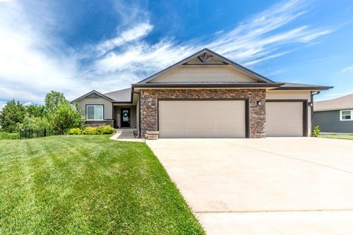 2526 Players Circle, Manhattan, KS, 66502 | Card Image