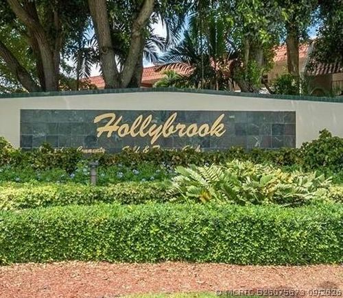 302-9410 N Hollybrook Lake Dr, Pembroke Pines, FL, 33025-1594 | Card Image