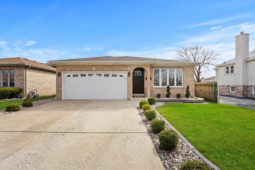 7721 Monitor Ave, Burbank, IL, 60459-1242 | Card Image