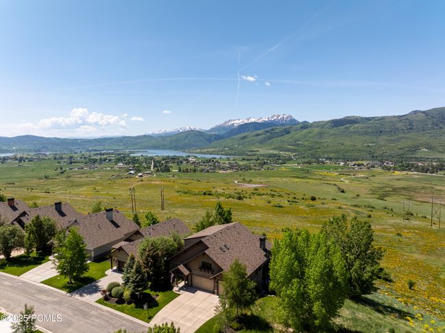 5932 E Big Horn Pkwy, Home with 7 bedrooms, 6 bathrooms and null parking in Eden UT | Image 69