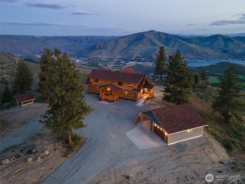 1831 Cottontail Ln, Chelan, WA, 98816 | Card Image