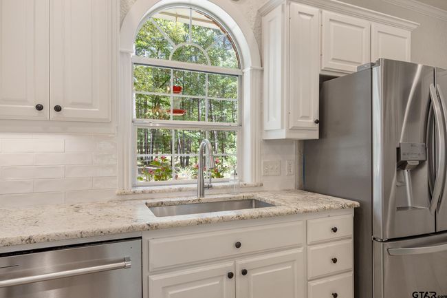 18076 Deer Trl, House other with 4 bedrooms, 5 bathrooms and null parking in Flint TX | Image 24