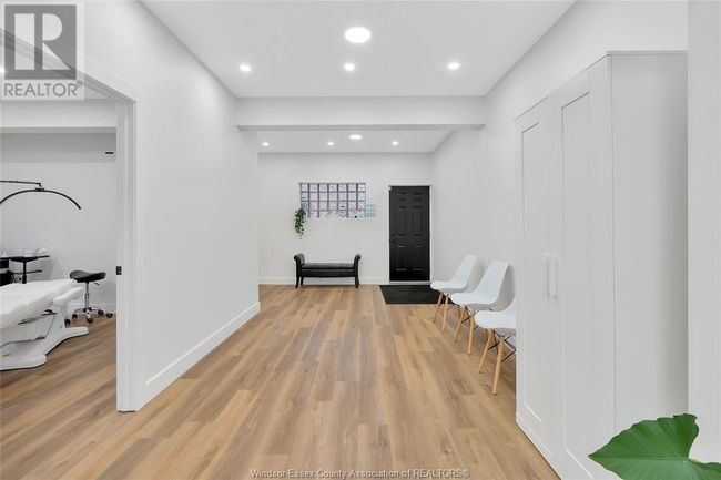 4667 Wyandotte St E, Home with 0 bedrooms, 0 bathrooms and null parking in Windsor ON | Image 26