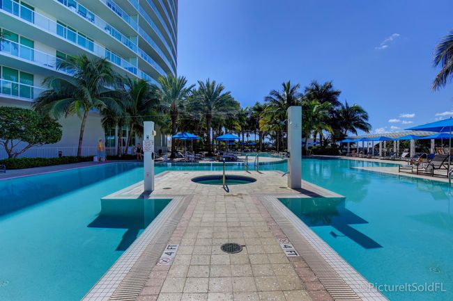 APT-1410 - 1 N Ocean Blvd, Condo with 2 bedrooms, 2 bathrooms and null parking in Pompano Beach FL | Image 23