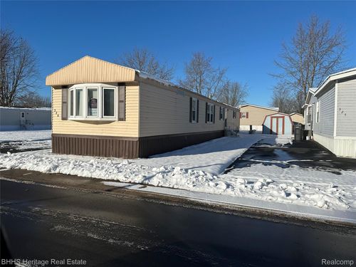 326 Emerald Ct S, Whitmore Lake, MI, 48189-8267 | Card Image