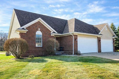 5465 Red Oak Ct, Linden, MI, 48451-8833 | Card Image