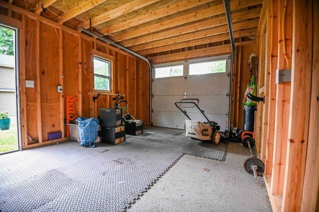 20 Old County Rd, House other with 3 bedrooms, 3 bathrooms and null parking in Cape Neddick ME | Image 36