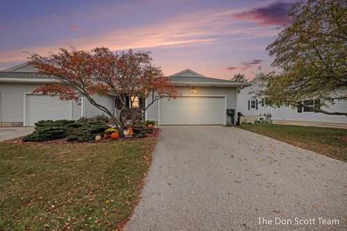 221 Pippin Dr, Sparta, MI, 49345-1288 | Card Image