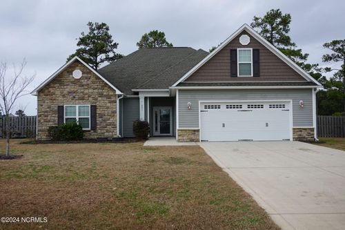 621 Prospect Way, Sneads Ferry, NC, 28460-5600 | Card Image