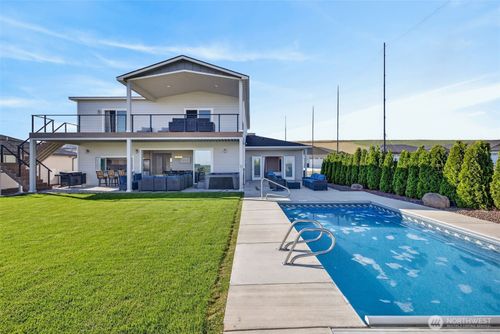 8446 Desert Greens Loop Se, Othello, WA, 99344 | Card Image