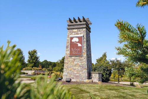 L97 Greenway Circle Circle, Janesville, WI, 53548 | Card Image