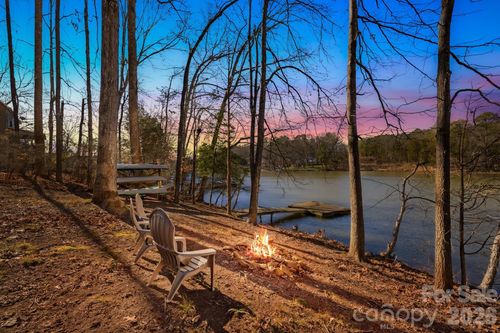 294 Carroll Cv, Lake Wylie, SC, 29710-8033 | Card Image