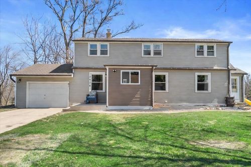 4930 S 28th St, Greenfield, WI, 53221-2608 | Card Image