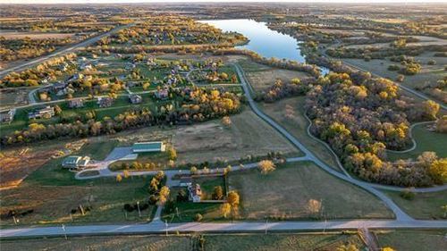 00003 Lake Miola Dr, Paola, KS, 66071 | Card Image