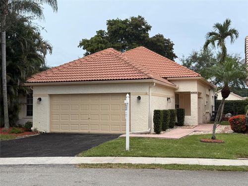 2687 Oak Park Cir, Davie, FL, 33328-6724 | Card Image