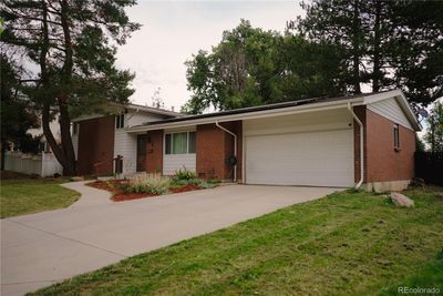 6052 N Robb Street, House other with 4 bedrooms, 2 bathrooms and 2 parking in Arvada CO | Image 2