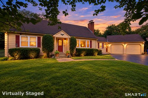 39 Sunnybrook Dr, Avon, CT, 06001-2529 | Card Image