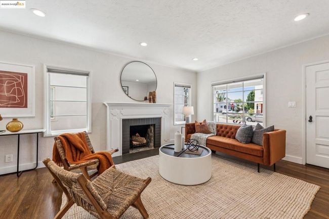 1026 Court St, House other with 4 bedrooms, 3 bathrooms and 1 parking in Alameda CA | Image 5