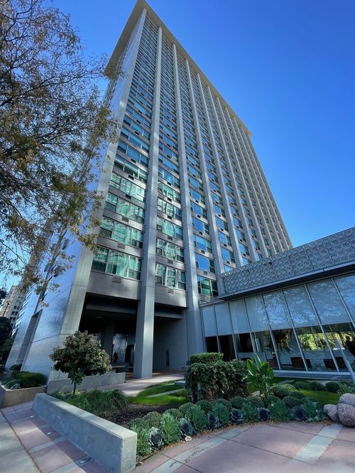 2610-3600 N Lake Shore Dr, Chicago, IL, 60613-4666 | Card Image