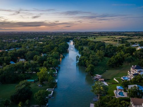 102 Rio Azul, Seguin, TX, 78155-0199 | Card Image