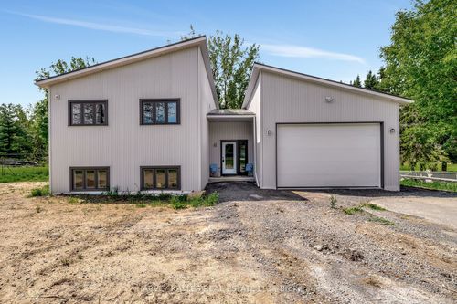 55 County Rd 1, Picton, ON, K0K2T0 | Card Image