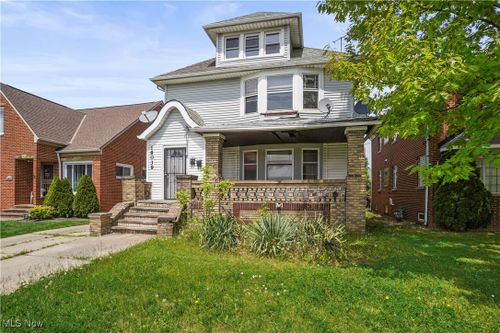 18039 Neff Road, Cleveland, OH, 44119 | Card Image