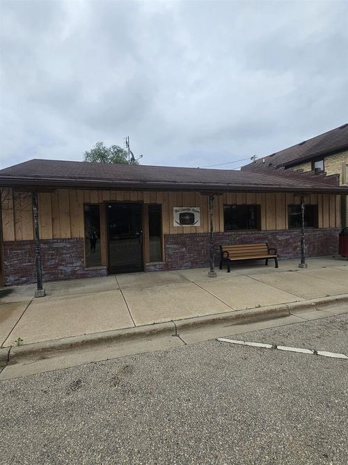 105 N 4th St, AVOCA, WI, 53506-9713 | Card Image
