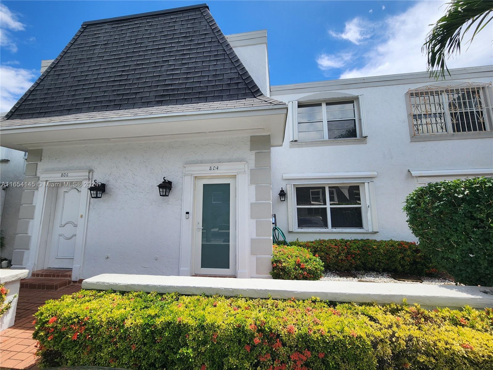 26th Ave, Hallandale Beach, FL 33009