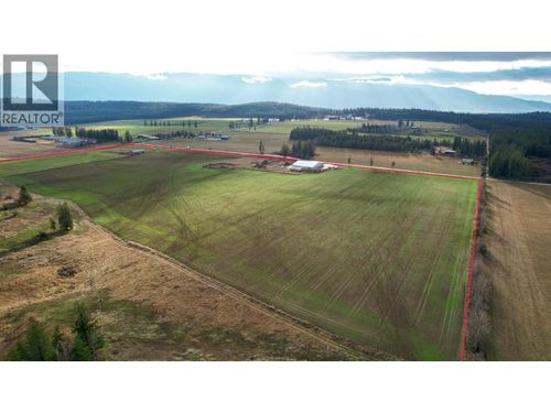 3922 Hullcar Rd, Spallumcheen, BC, V4Y0M7 | Card Image