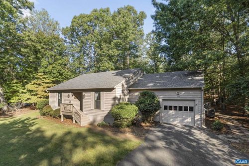 2 Barkley Ln, PALMYRA, VA, 22963-2425 | Card Image