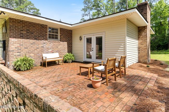 Off of Family Room with French Doors | Image 26