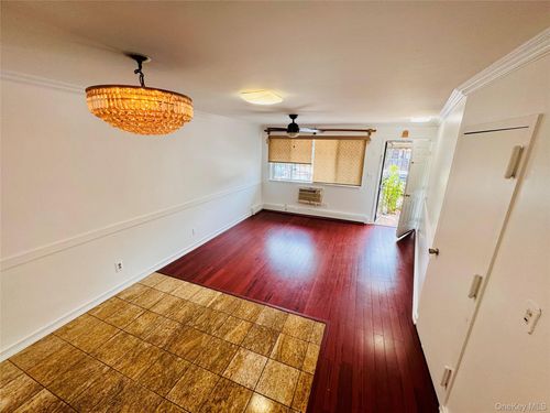139 Hopkins St, Brooklyn, NY, 11206-5009 | Card Image