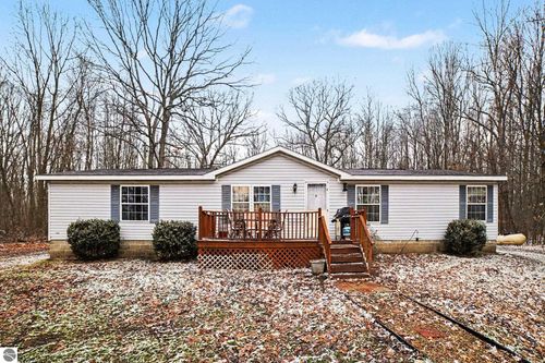 6125 Tamarack Road, Vestaburg, MI, 48891 | Card Image