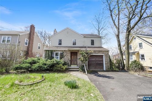 290 Van Nostrand Ave, Englewood, NJ, 07631-4715 | Card Image