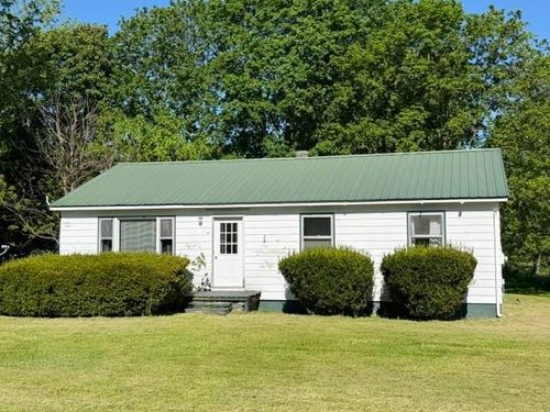141 Roberts Ave, Poultney, VT, 05764-1174 | Card Image