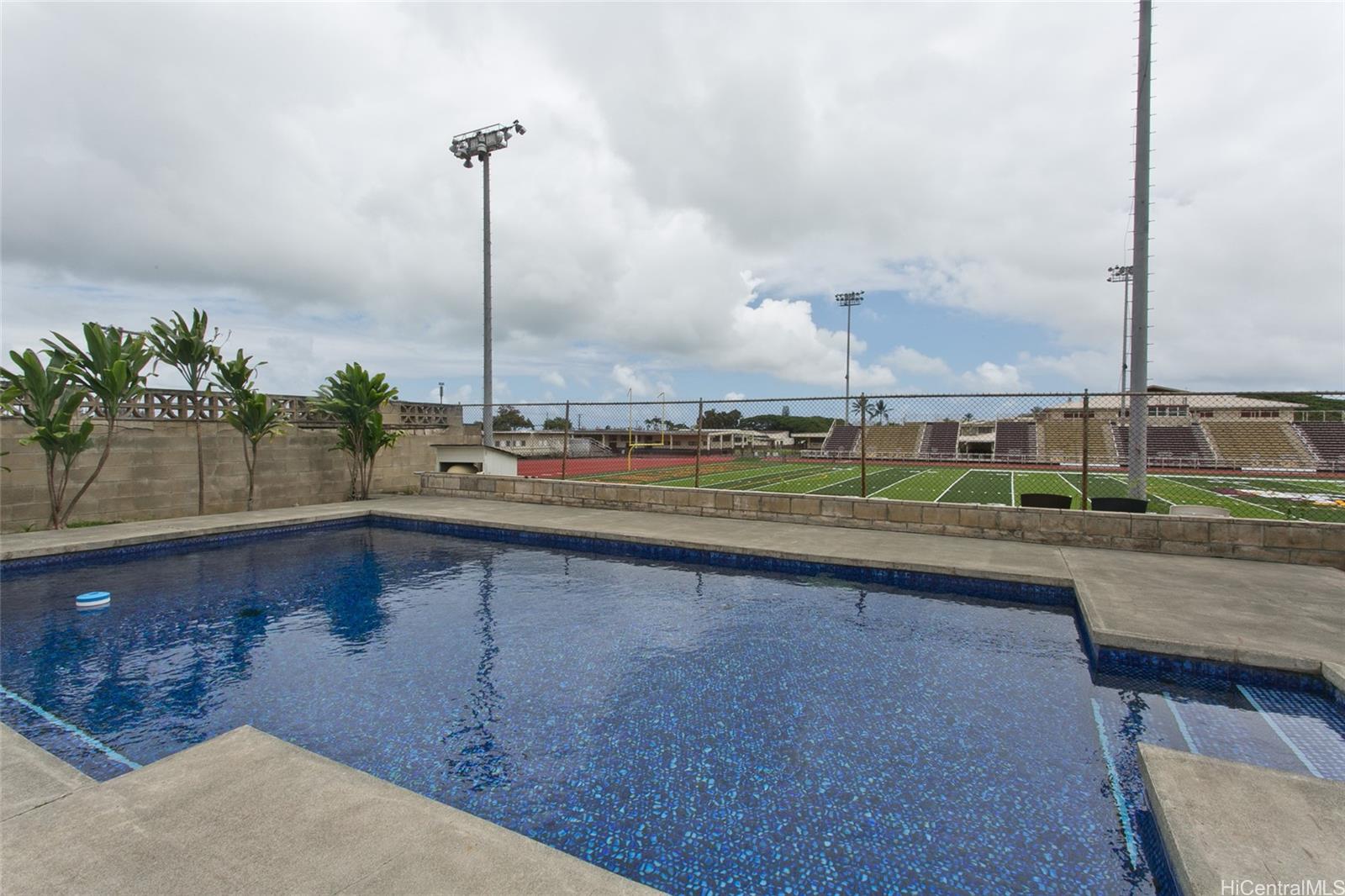 Meakaua St, Kaneohe, HI 96744