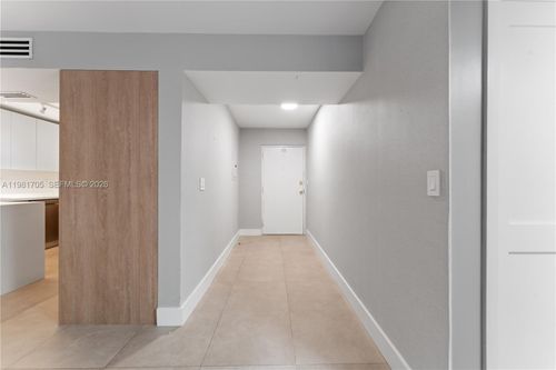 apt-1031-55 Ocean Lane Dr, Key Biscayne, FL, 33149-1441 | Card Image